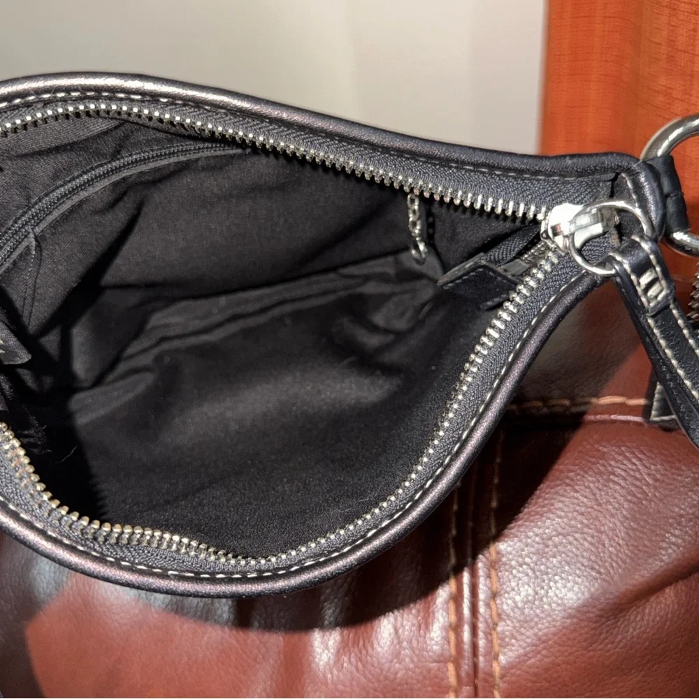 ‼️Vintage Coach Soho Black Leather Crossbody Bag - Picture 12 of 14